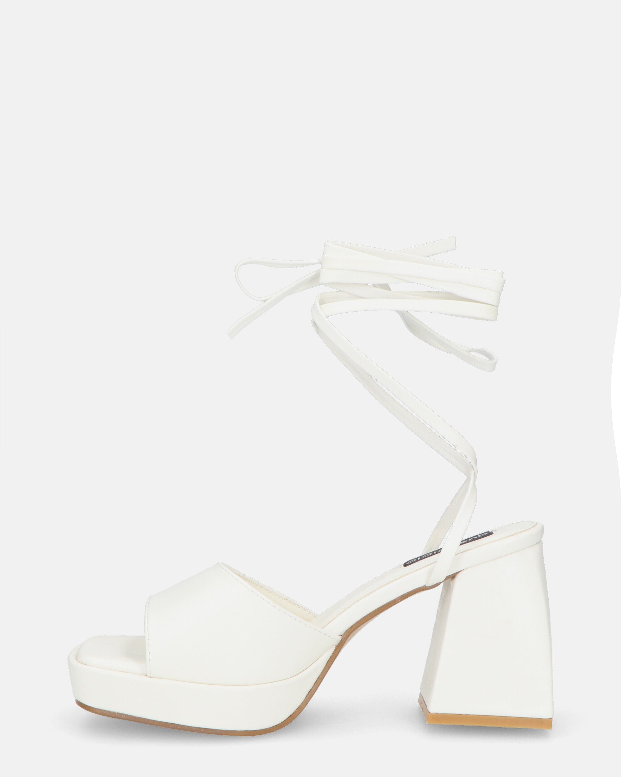 TOMI - sandals in white with laces and squared heel