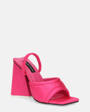 EMMI - pink heeled sandals with elastic